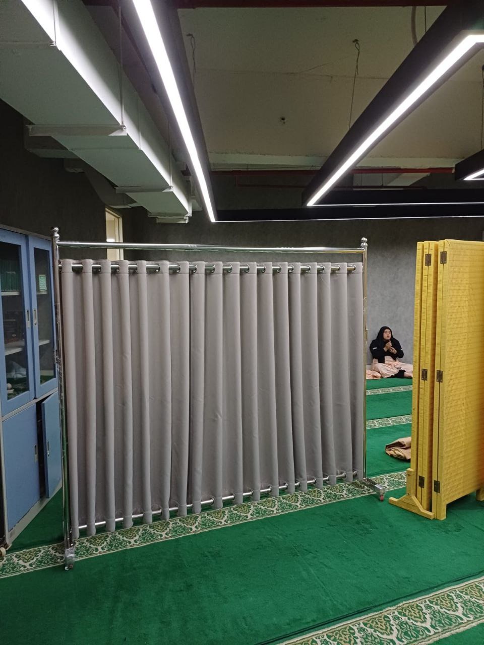 Bahan Heatset untuk Karpet Masjid: Pilihan Cerdas Tahan Lama | Turkistan Carpets Bahan Heatset untuk Karpet Masjid: Pilihan Cerdas Tahan Lama | Turkistan Carpets