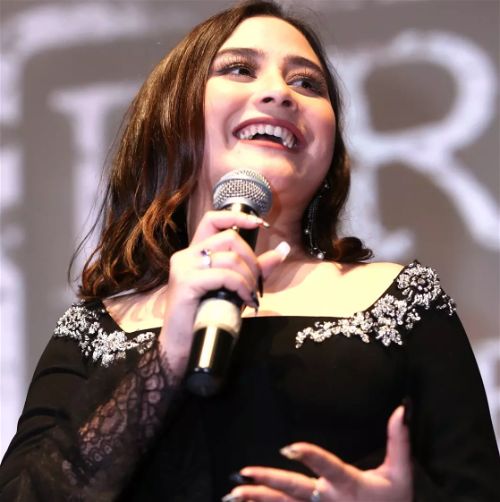 Prilly Latuconsina dan Cerita Jadi Artis Lewat Sanggar Ananda Prilly Latuconsina dan Cerita Jadi Artis Lewat Sanggar Ananda