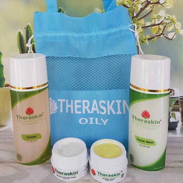 Theraskin Oily: Paket Khusus Wajah Berminyak Theraskin Oily: Paket Khusus Wajah Berminyak
