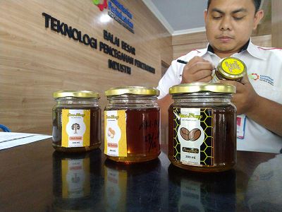 Peneliti : Perlu Uji Lab Pastikan Kemurnian Madu Peneliti : Perlu Uji Lab Pastikan Kemurnian Madu