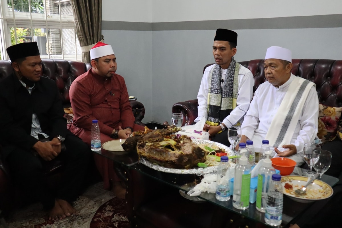 Silaturahmi dengan UAS, AKU akan tebar 3000 mushaf di Pulau Sumatera