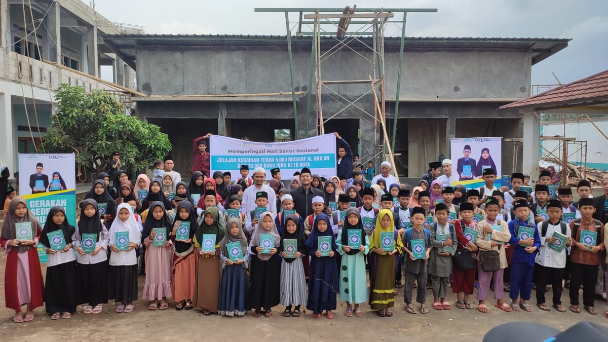 PUNCAK HARI SANTRI AKU SAMBANGI KOTA RELIGIUS CIREBON, KUNINGAN DAN INDRAMAYU