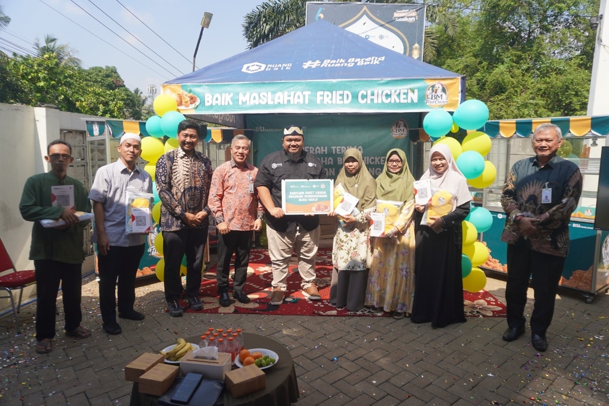 Lima Guru Ngaji Terima Paket Usaha BM Chiken, Wujud Pemberdayaan Ekonomi Berbasis Zakat
