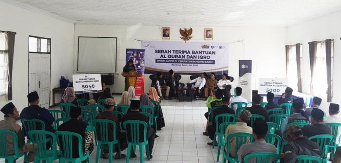 5.040 Iqra Disalurkan untuk Santri di Kabupaten Bandung Barat