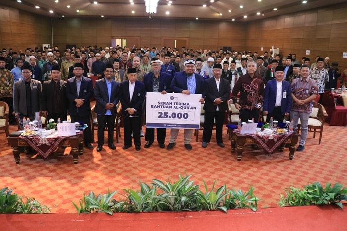 ZAKAT BAIK DISTRIBUSIKAN 25.000 MUSHAF AL-QUR’AN UNTUK SANTRI JAWA TENGAH DAN GELAR SAFARI DAKWAH KE PONDOK PESANTREN DARUSY SYAHADAH DI BOYOLALI