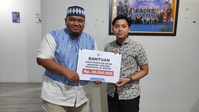 Akhiri Studi Tanpa Beban, Zakat Baik Ikut Lunasi Biaya Semester Akhir 18 Mahasiswa Awardee Sarjana Penghafal Al Quran