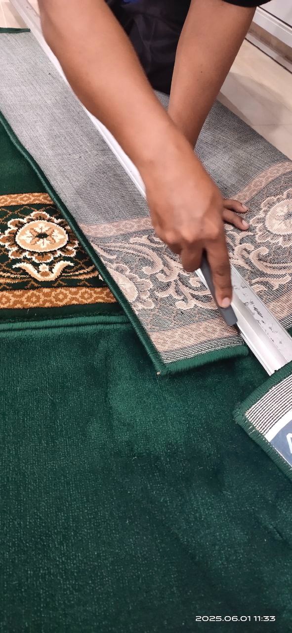 Cerita di Balik Masjid-Masjid Indah dengan Karpet Premium