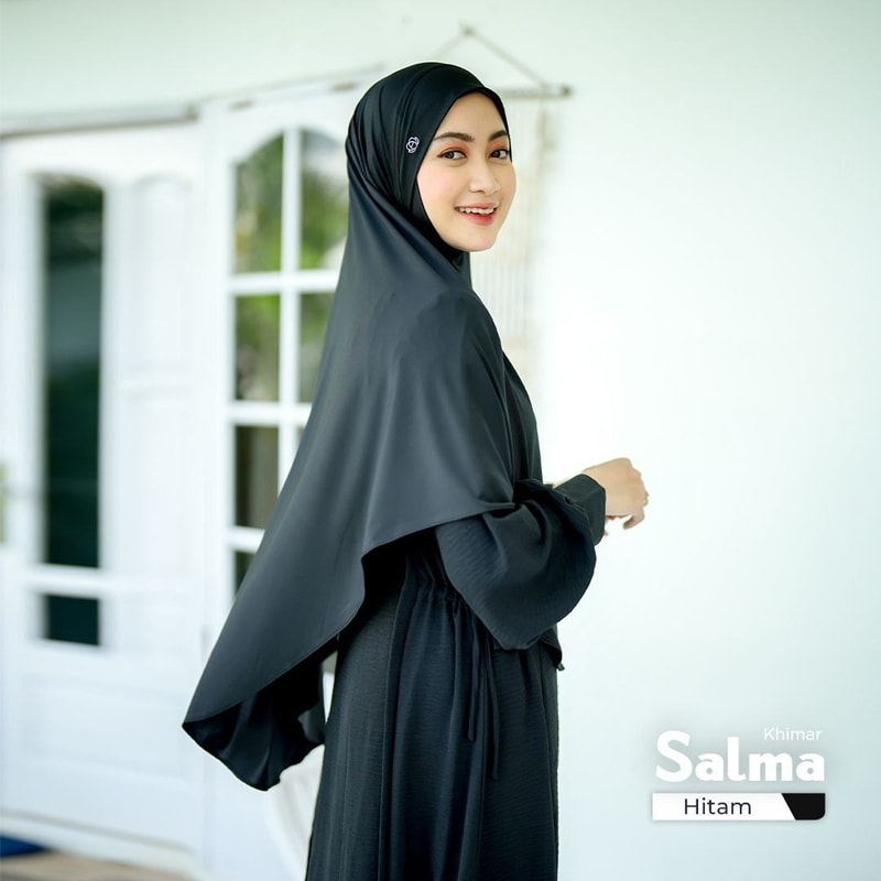 Hitam